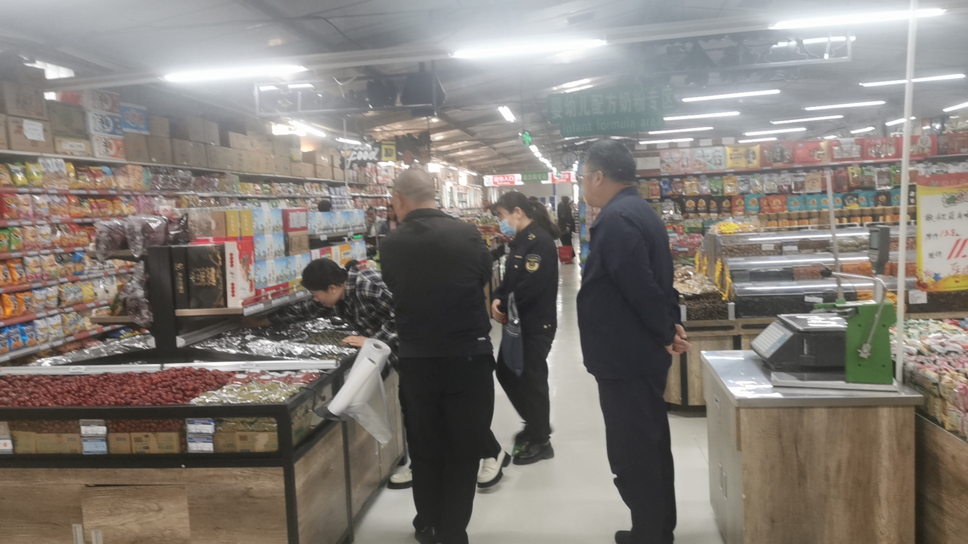 【查隐患 守安全】会宁县会师镇市场监管所开展"五一"